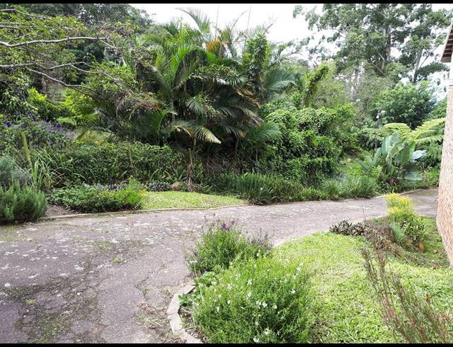 2 BEDROOM APARTMENT RENTED IN KLOOF